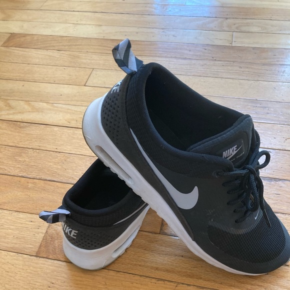 Nike Shoes - Women’s Nike Sneakers